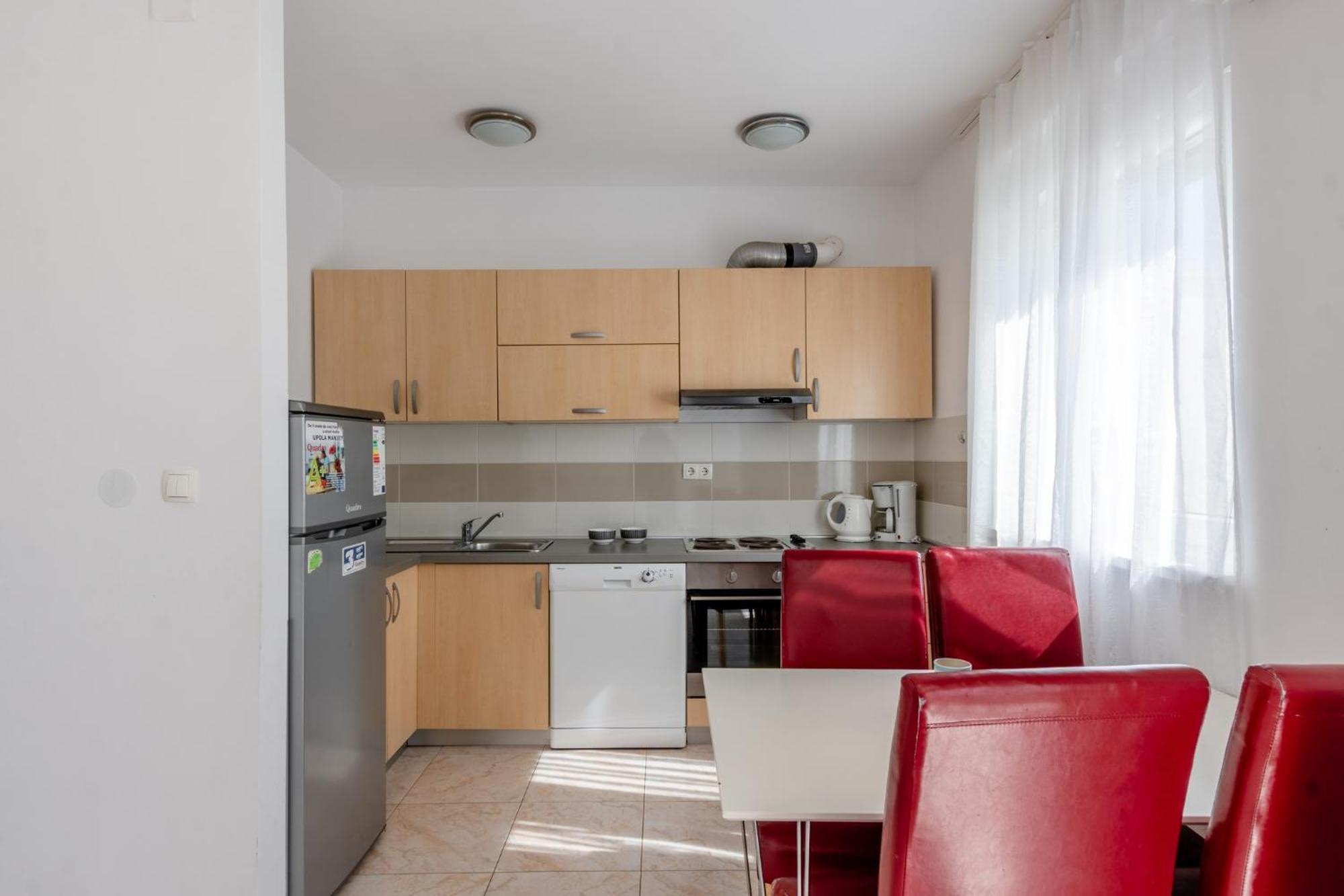 Apartment Village Nin Eksteriør bilde